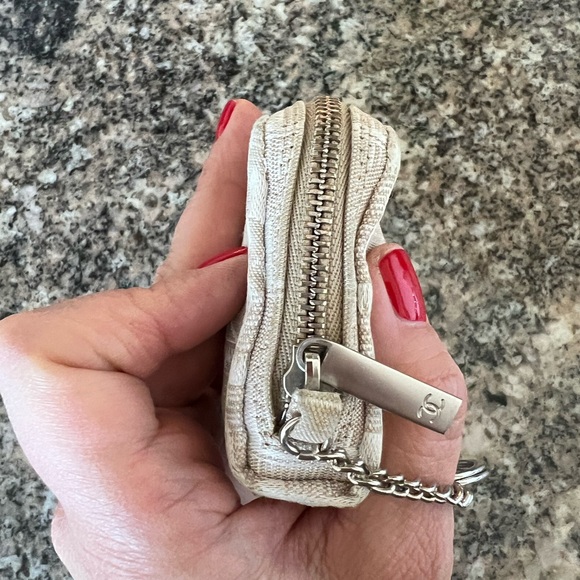 Chanel Interlocking CC Logo Wallet-Keychain - Picture 7 of 8